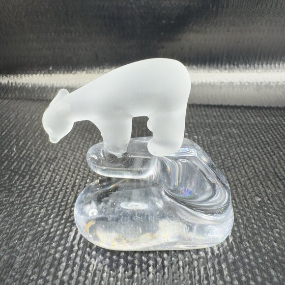 Vintage 1980s Clear Frosted Glass Bear on a Wave Figurine Small Glass Decor VTG - Picture 7 of 8